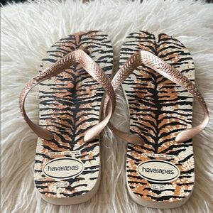 Havaianas Tiger Stripe Flip Flops in Black and Tan